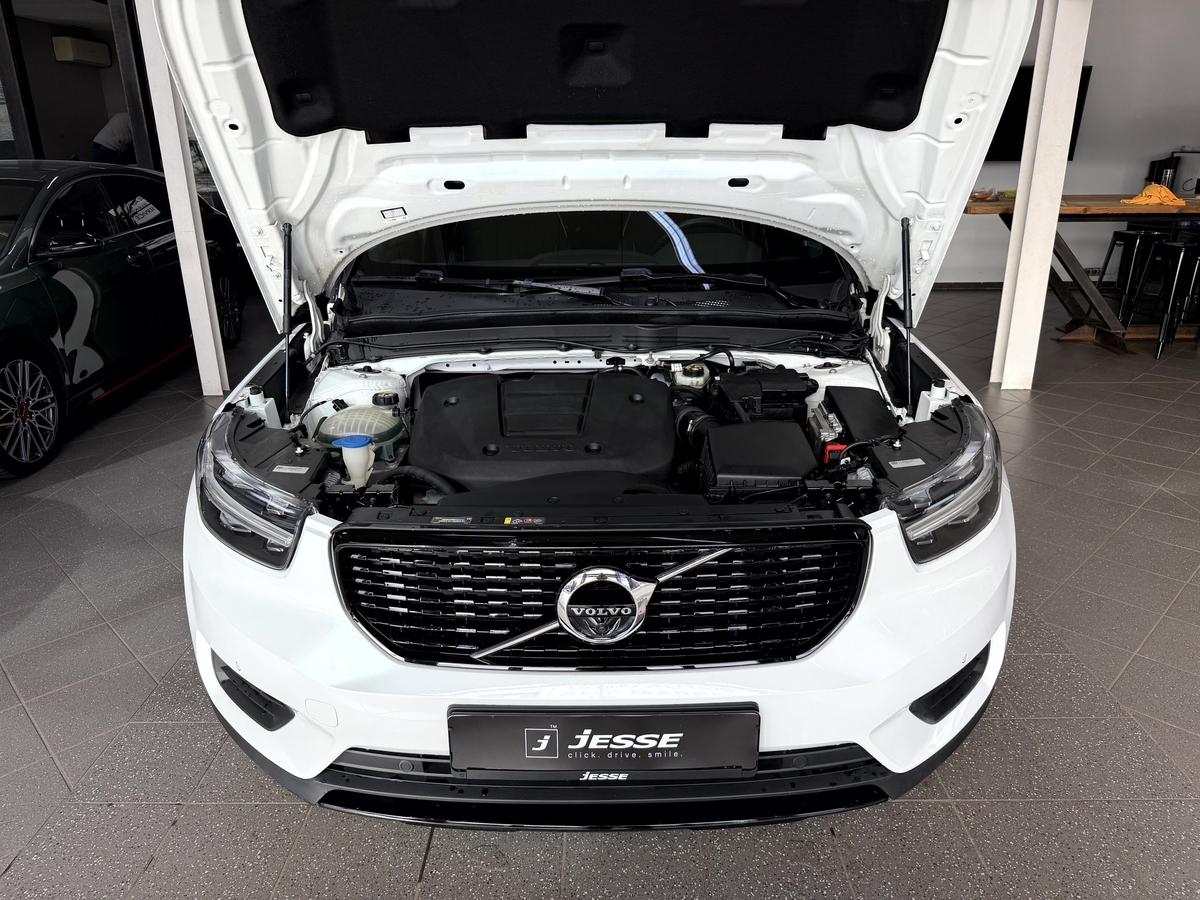 Volvo XC40 T3 R-Design LED Virtual Pano 360 H&K
