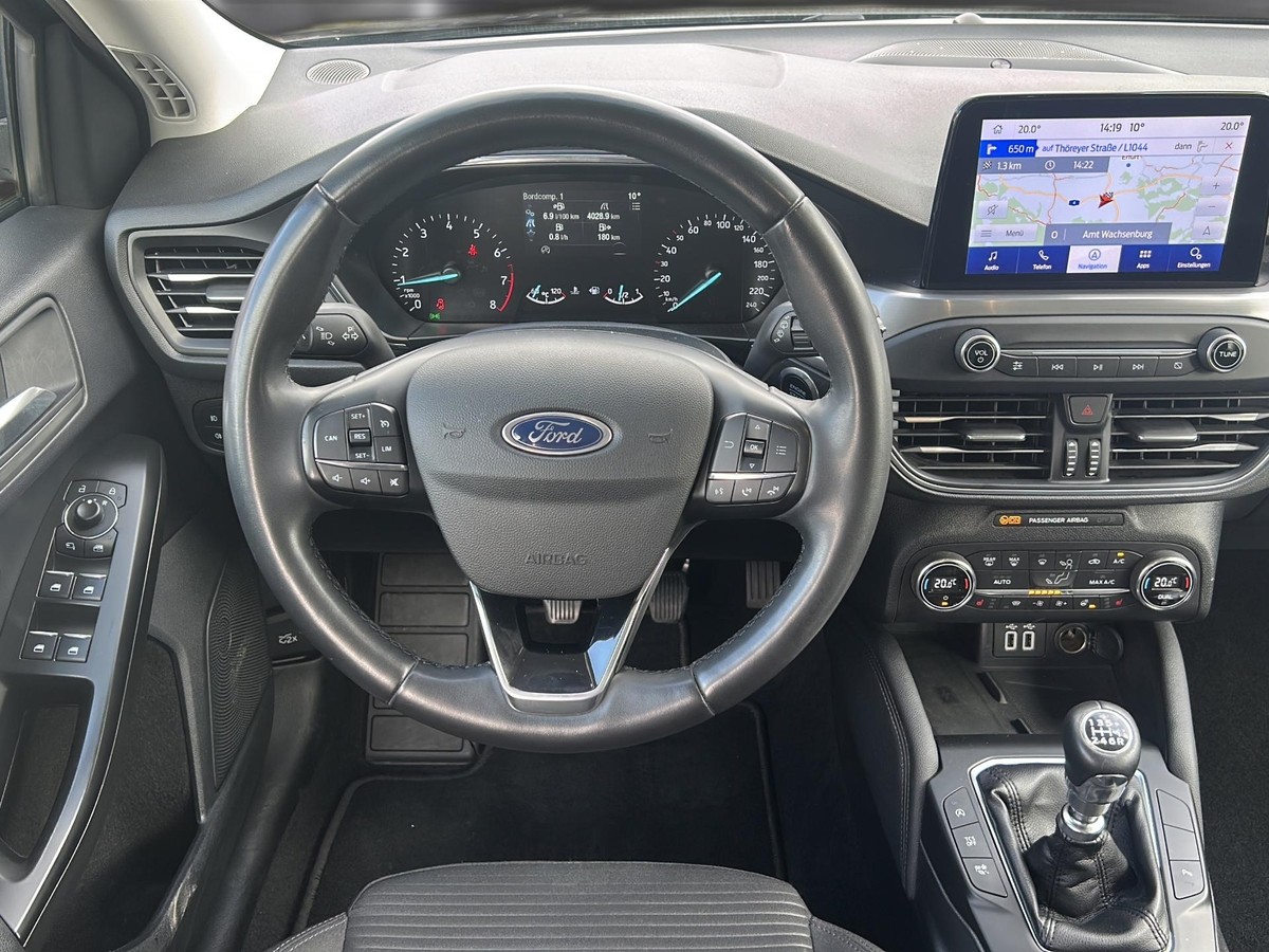 Ford Focus 1.0 EcoBoost Titanium *LED*Klima*SHZ*