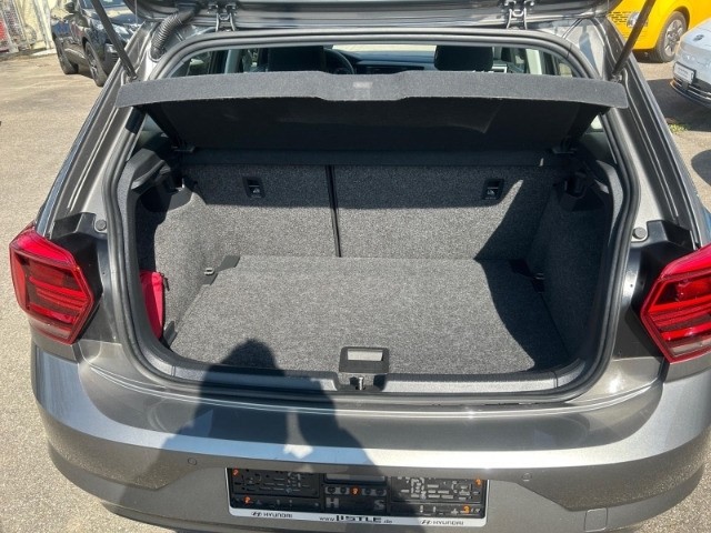 Volkswagen Polo VI Comfortline Dyn. Kurvenlicht SHZ Notbremsass. PDCv+h Berganfahrass. Müdi
