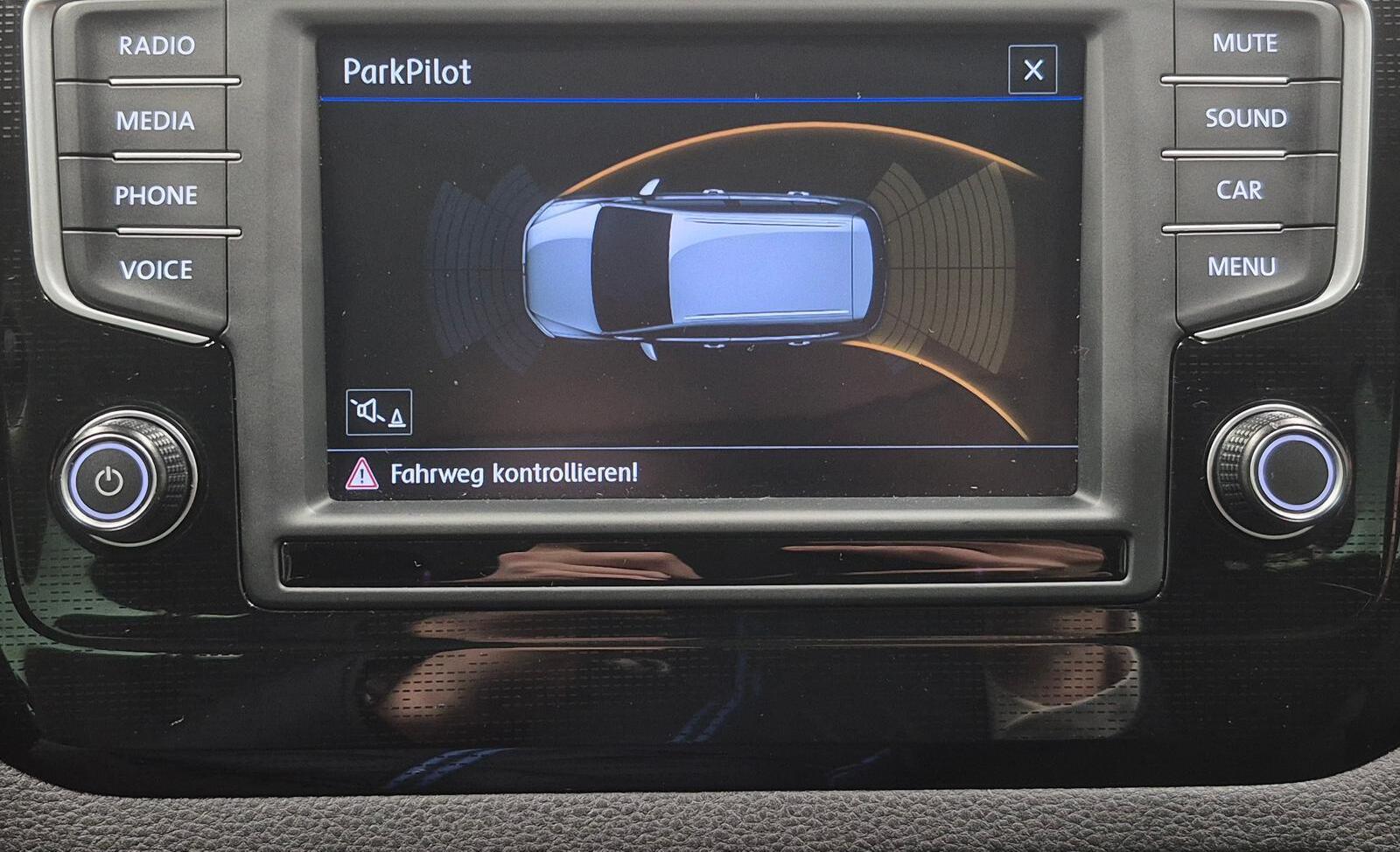 Volkswagen Golf Sportsvan Sound Dynaudio/App-C/SHZ/PDC/17LM