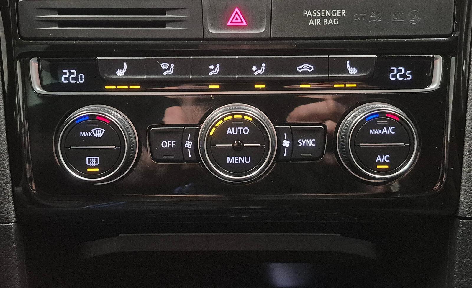 Volkswagen Golf Sportsvan Sound Dynaudio/App-C/SHZ/PDC/17LM