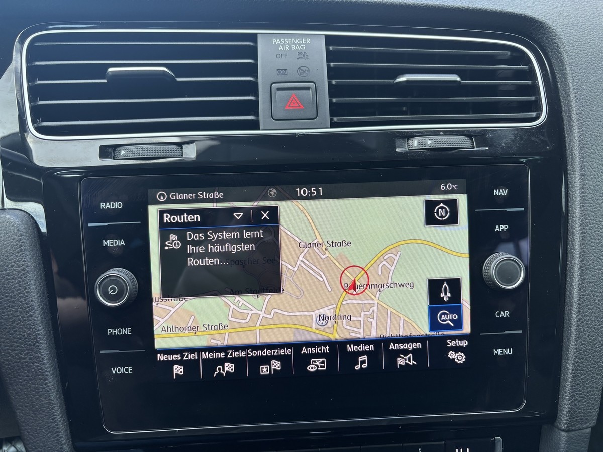 Volkswagen Golf 1.5 TSI Highline AUTOMATIK*LED*PDC*SITZHEIZUNG