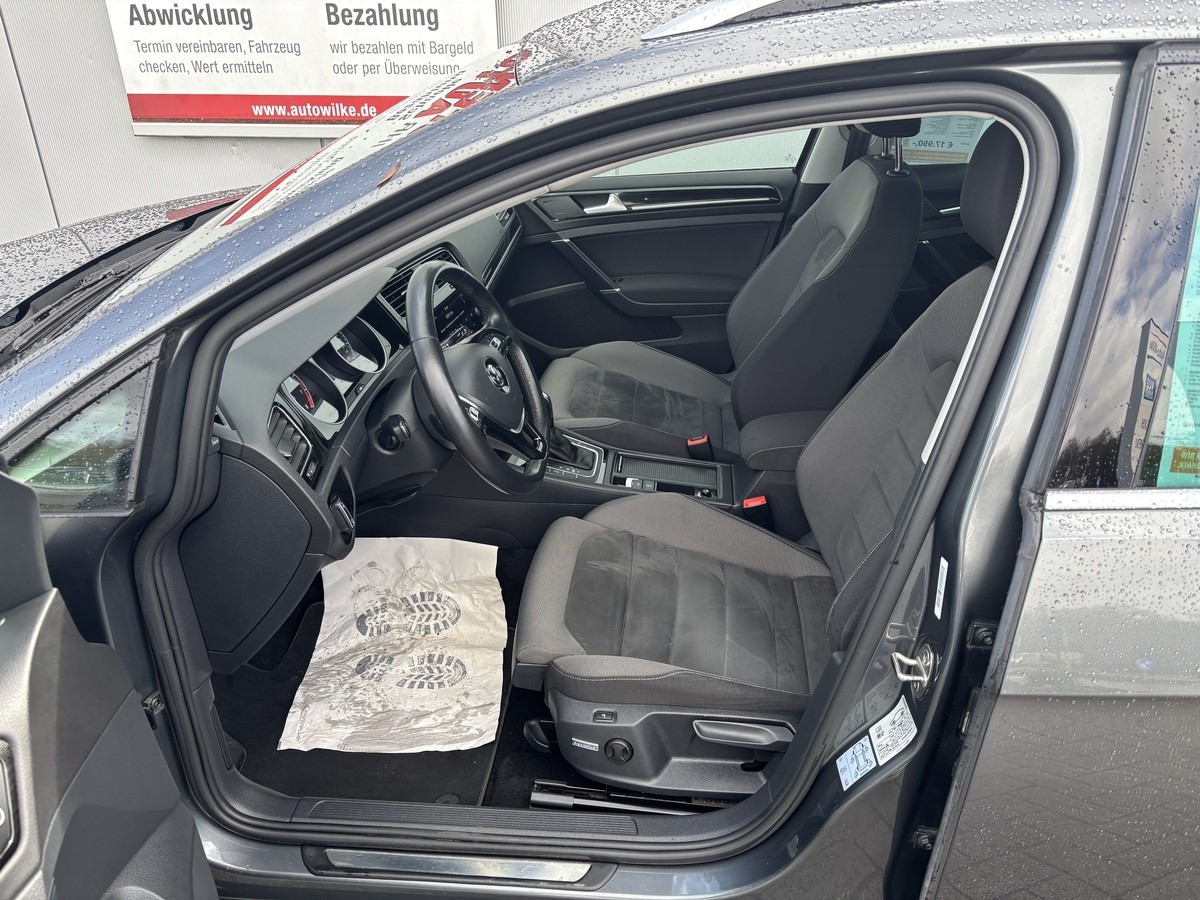 Volkswagen Golf 1.5 TSI Highline AUTOMATIK*LED*PDC*SITZHEIZUNG