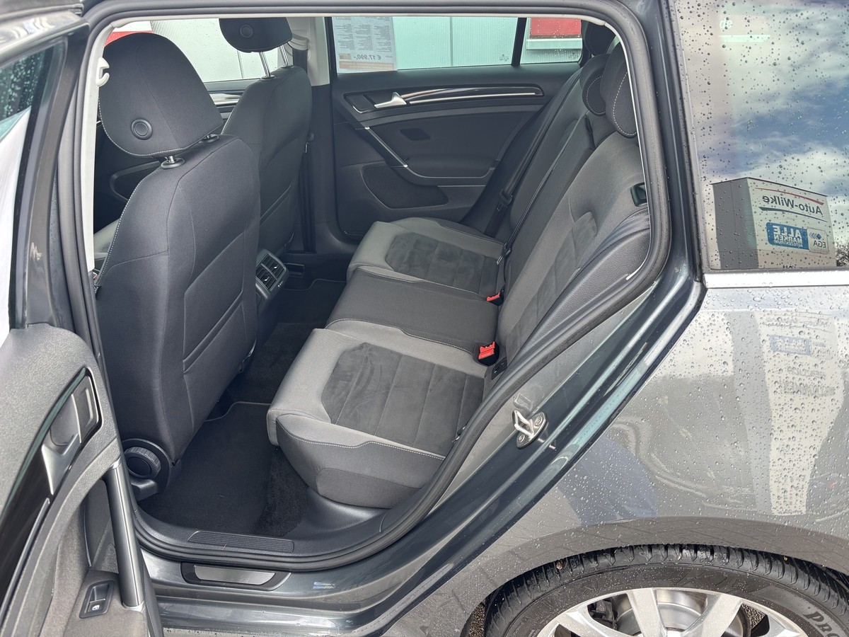 Volkswagen Golf 1.5 TSI Highline AUTOMATIK*LED*PDC*SITZHEIZUNG