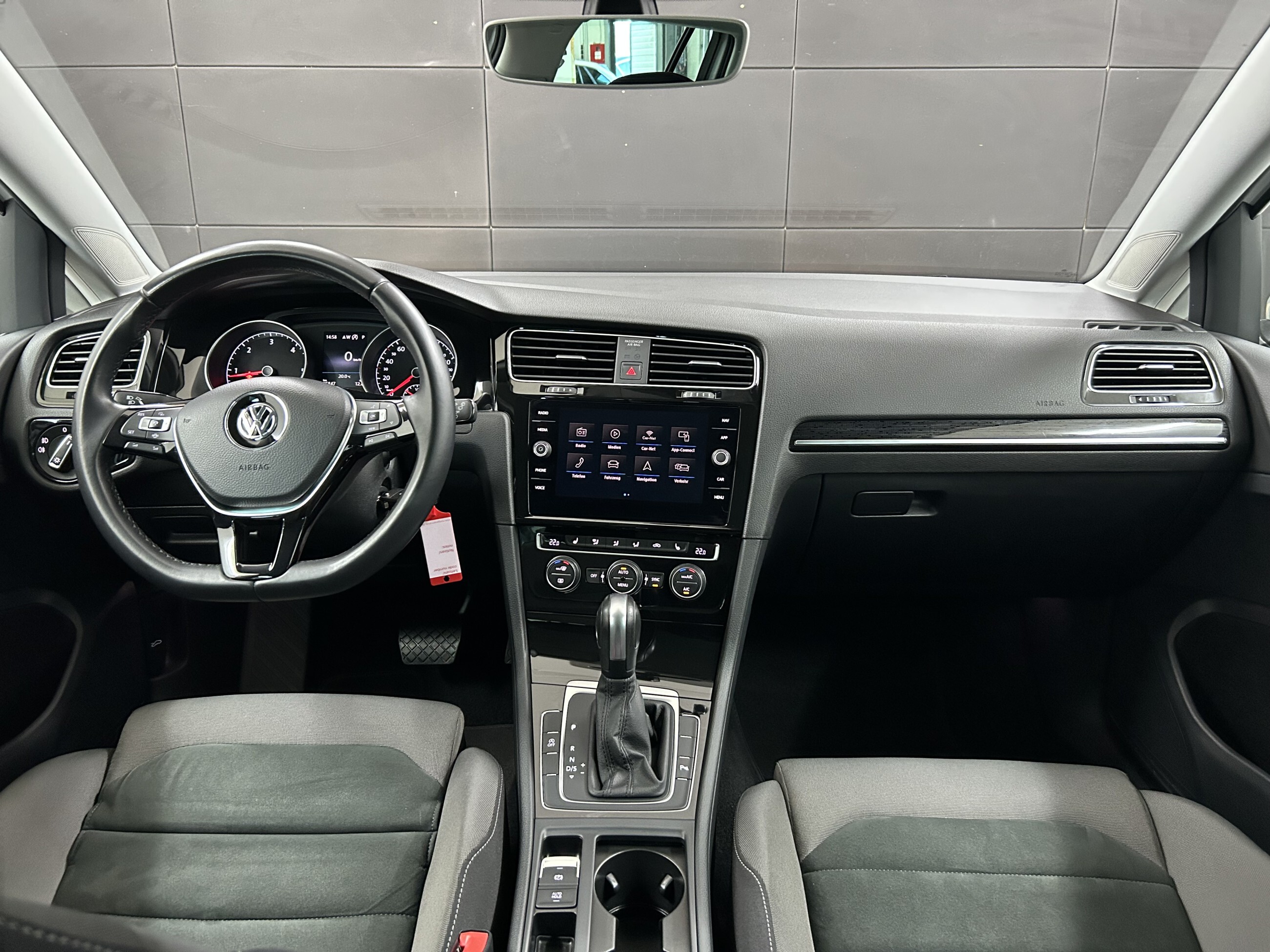 Volkswagen Golf Highline ACC+LED+Massage+Kamera+DAB+PDC+ISO