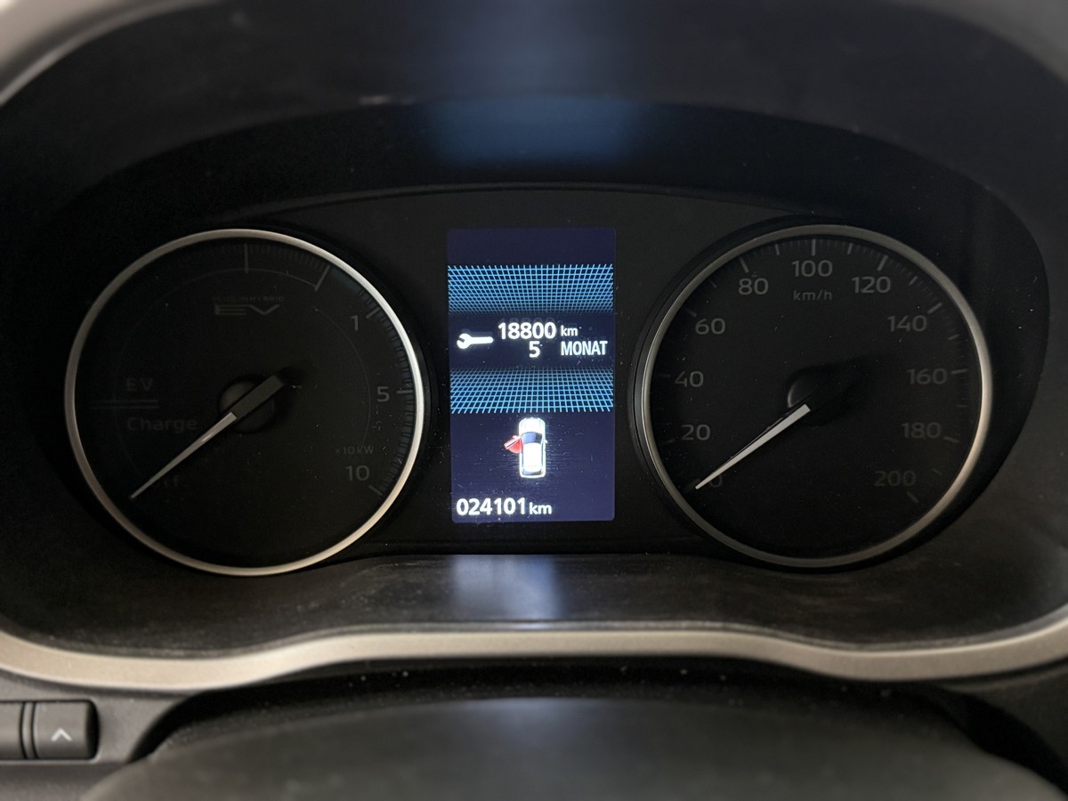 Mitsubishi Eclipse Cross Plug-In Hybrid Plus 2.4 AHK. SDA mit Navi