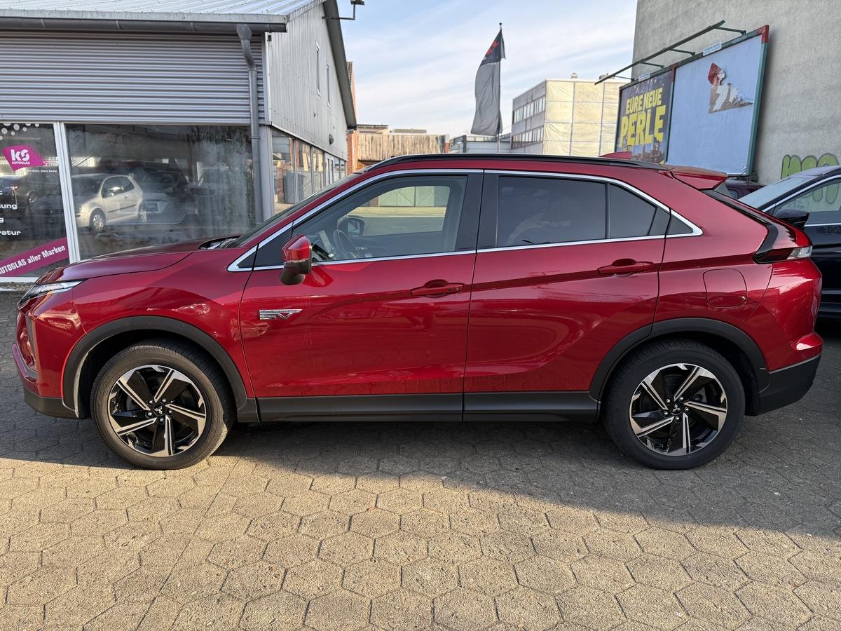 Mitsubishi Eclipse Cross Plug-In Hybrid Plus 2.4 SDA mit Navi
