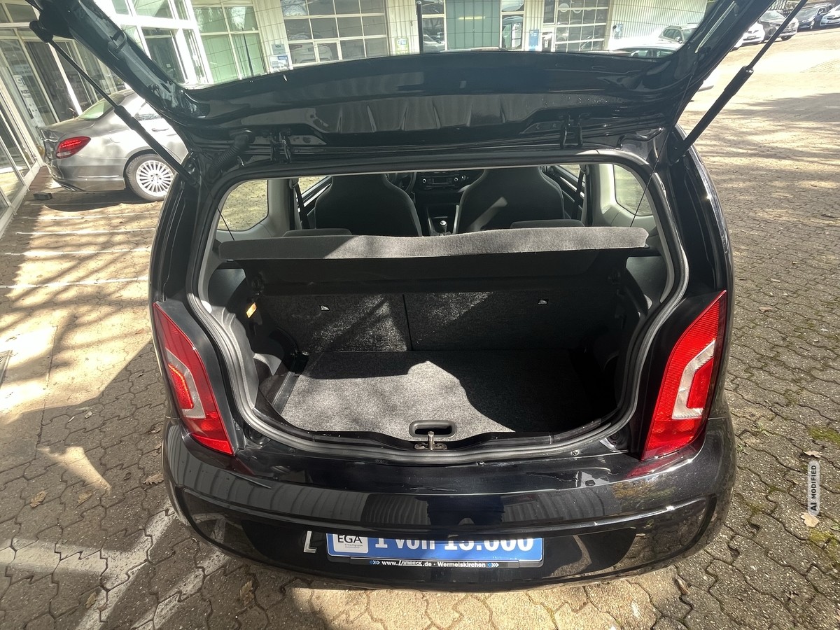 Volkswagen up! 1.0 move UP! MOVE UP! 54TKM KLIMA COOL&SOUND ALLWETTER