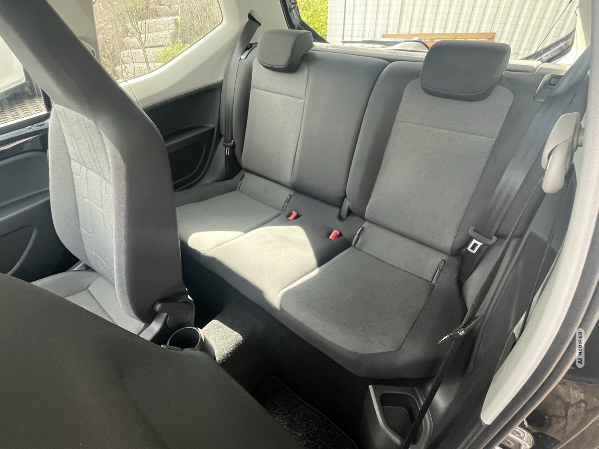 Volkswagen up! 1.0 move UP! MOVE UP! 54TKM KLIMA COOL&SOUND ALLWETTER