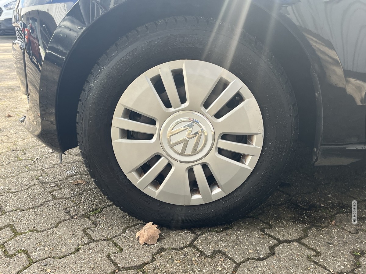 Volkswagen up! 1.0 move UP! MOVE UP! 54TKM KLIMA COOL&SOUND ALLWETTER