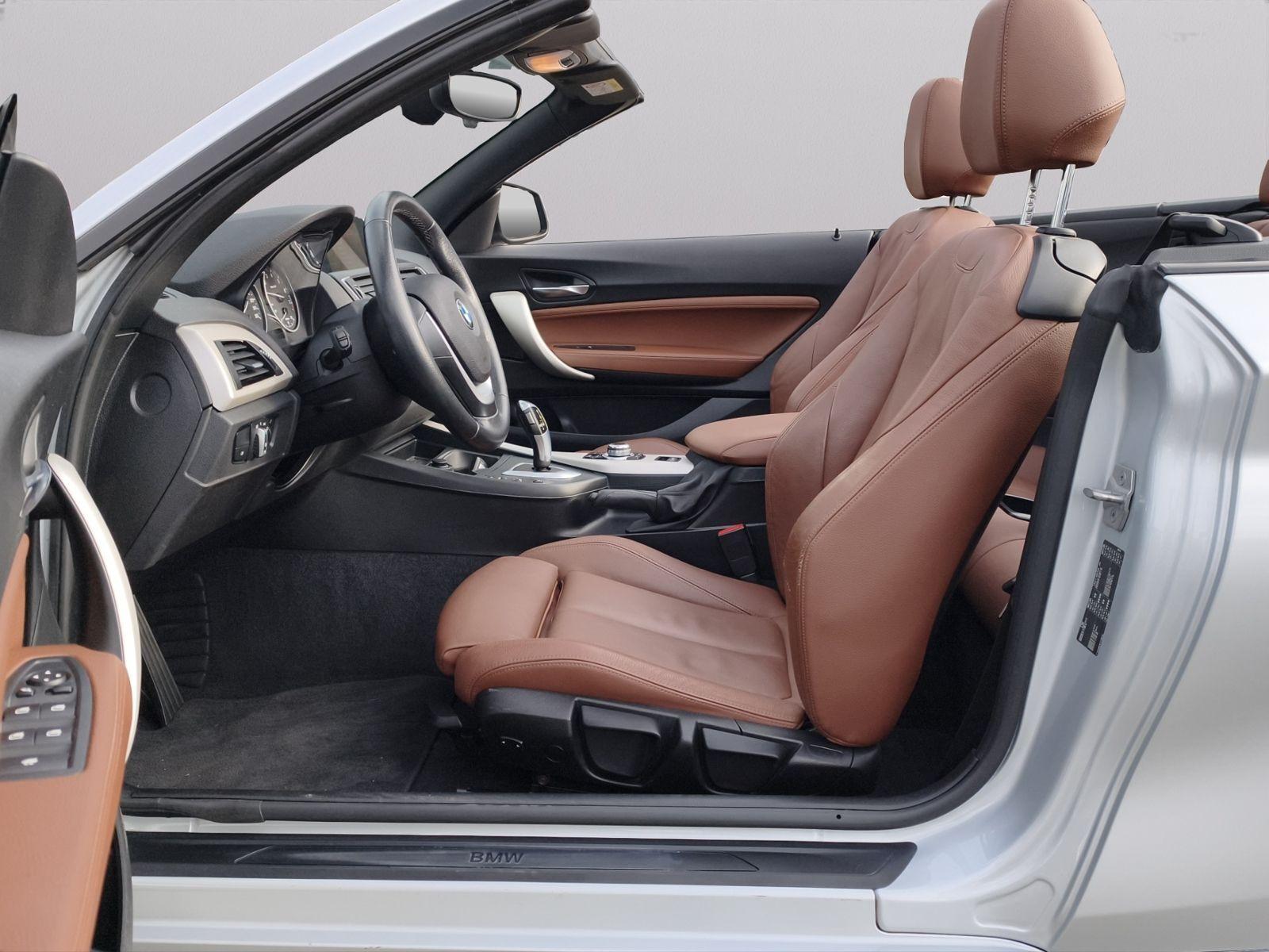BMW 218 i Cabrio Aut./Leder/SHZ/Navi/PDC v.+h