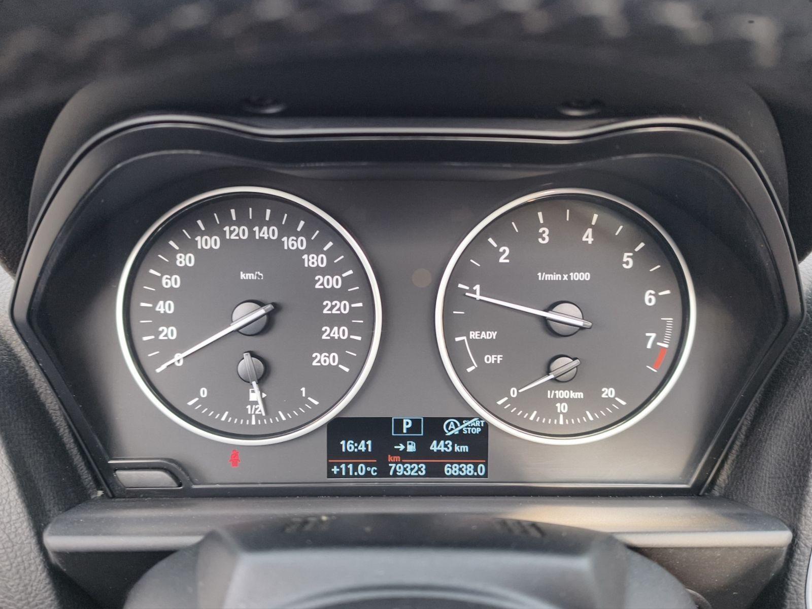 BMW 218 i Cabrio Aut./Leder/SHZ/Navi/PDC v.+h