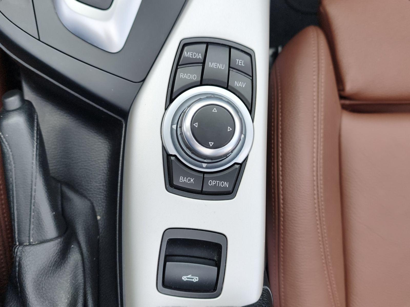 BMW 218 i Cabrio Aut./Leder/SHZ/Navi/PDC v.+h