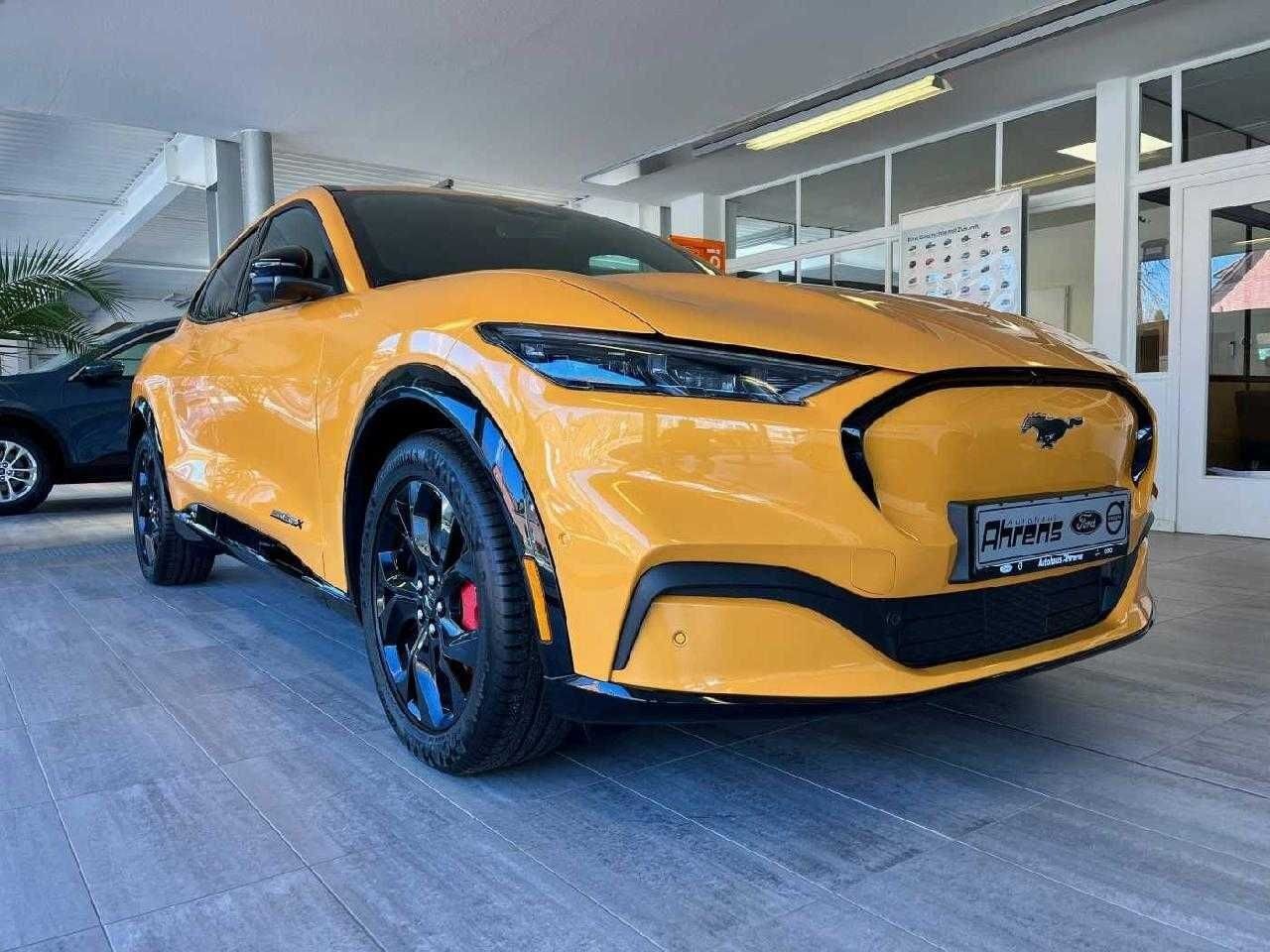 Ford Mustang Mach-E Premium AWD