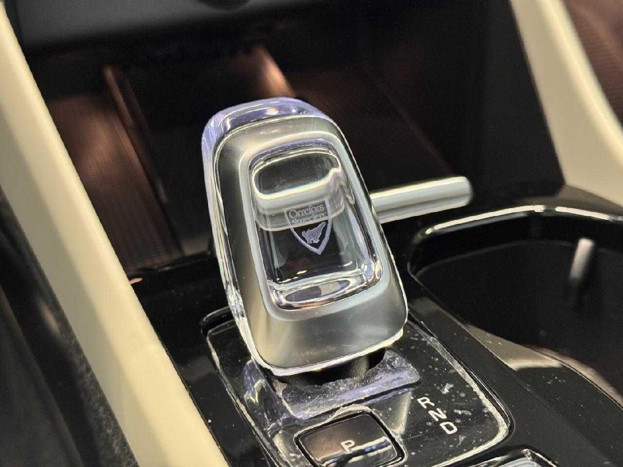 Volvo XC40 Ultimate Dark 2WD