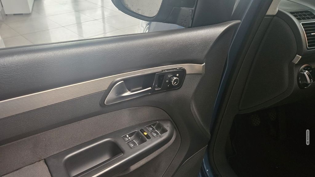 Volkswagen Touran Comfortline BMT Navi Tempomat