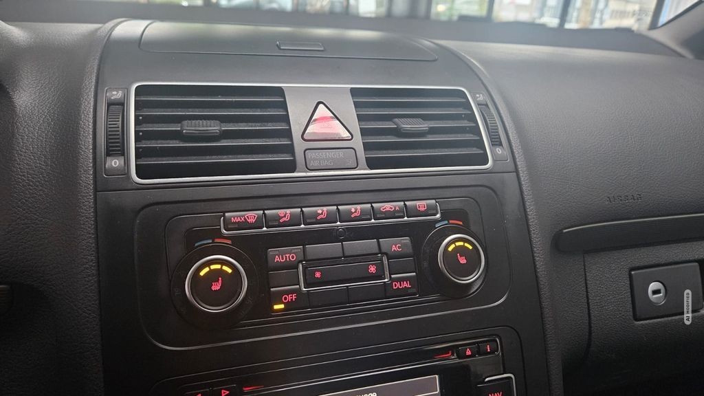Volkswagen Touran Comfortline BMT Navi Tempomat