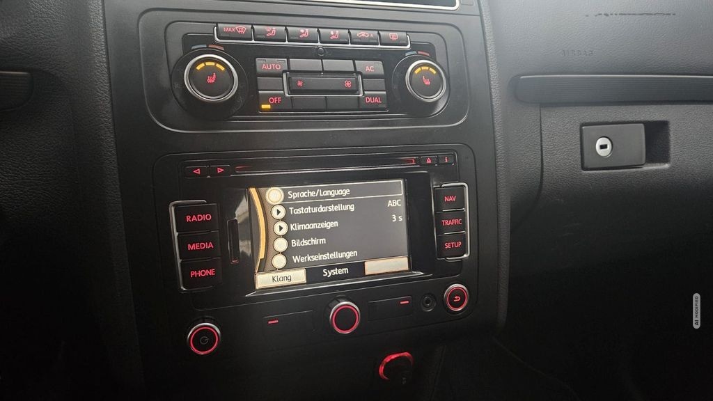 Volkswagen Touran Comfortline BMT Navi Tempomat