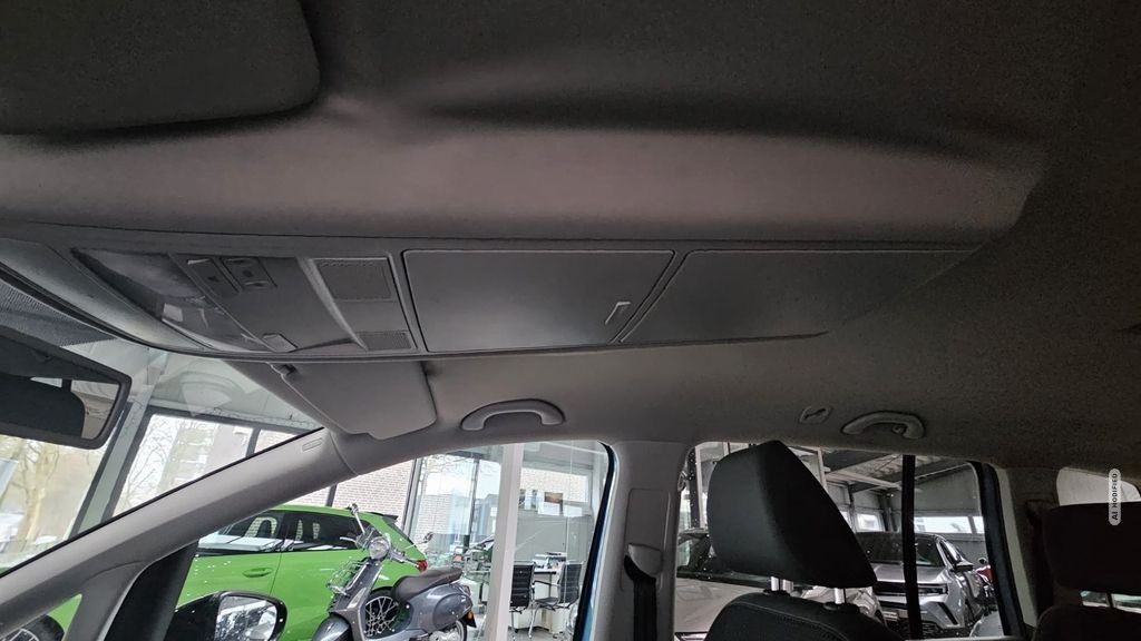 Volkswagen Touran Comfortline BMT Navi Tempomat