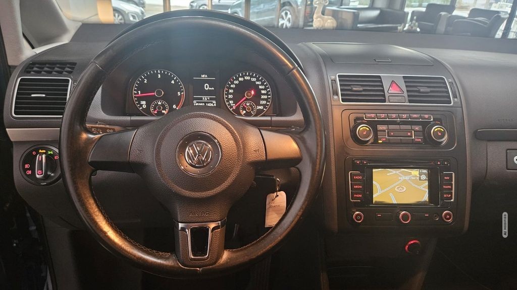 Volkswagen Touran Comfortline BMT Navi Tempomat