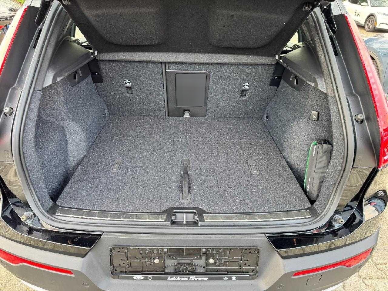 Volvo XC40 Plus Bright 2WD