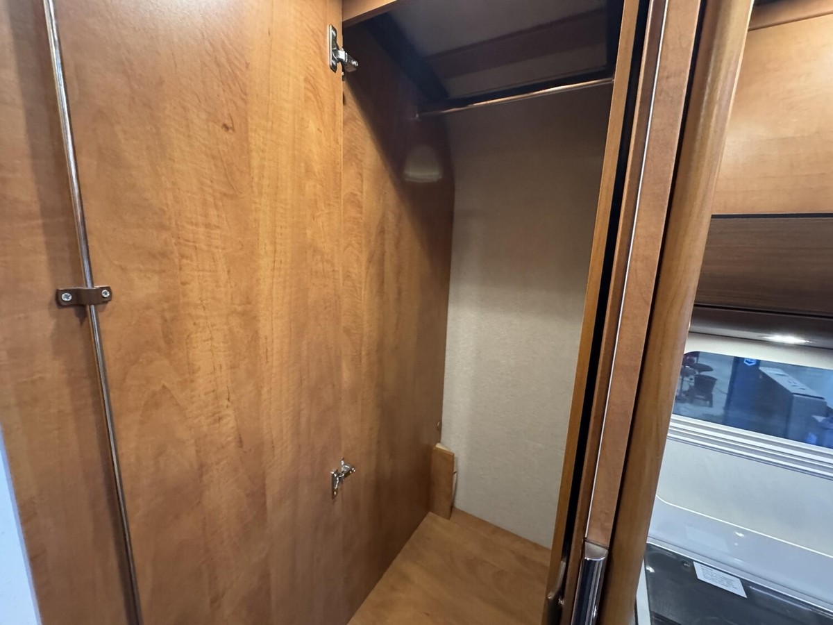 Carthago C-tourer T 142 Solar+Sat TV+Markise+Backofen