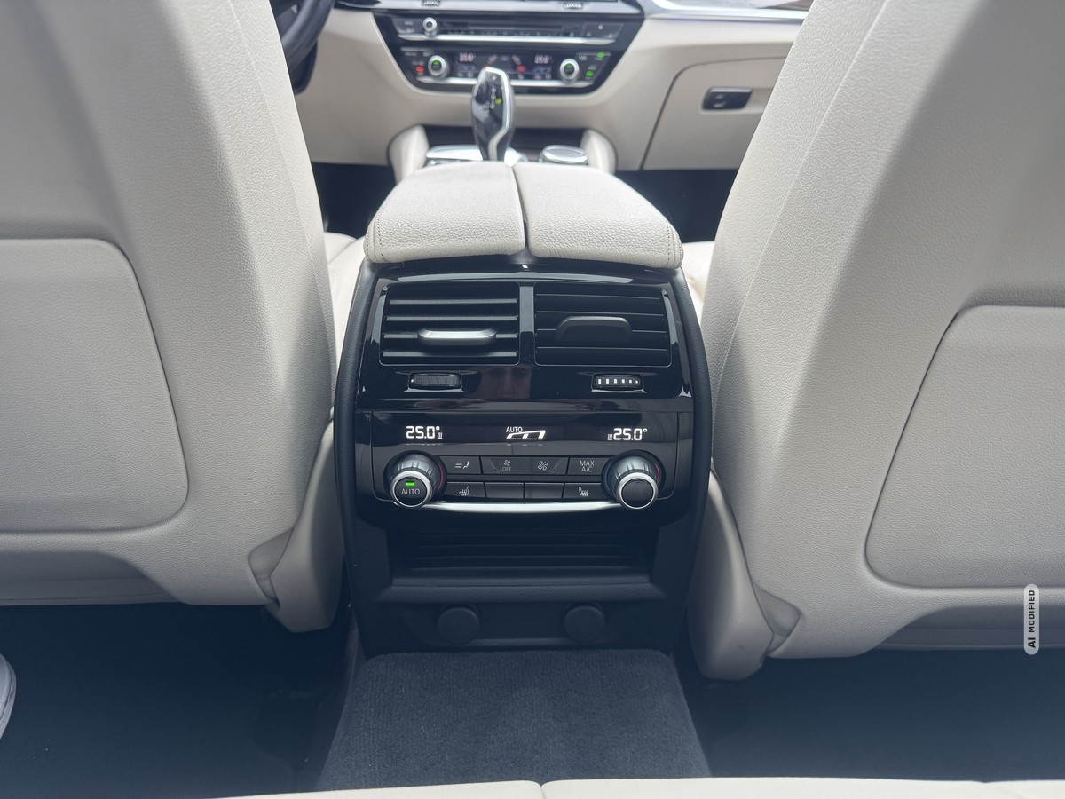 BMW 520 d+M-SportPaket+Standh+LED+360°+H&K