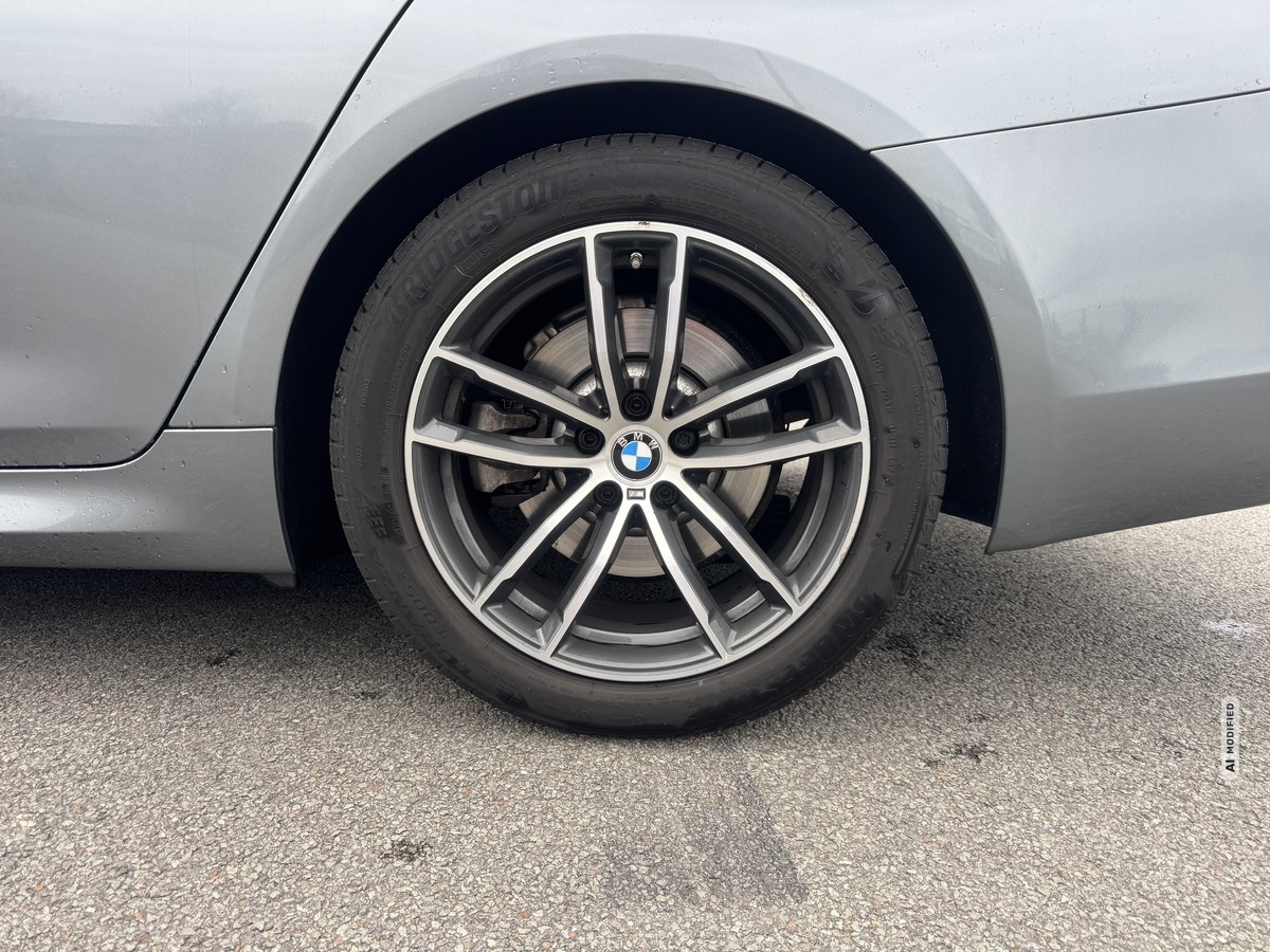 BMW 520 d+M-SportPaket+Standh+LED+360°+H&K