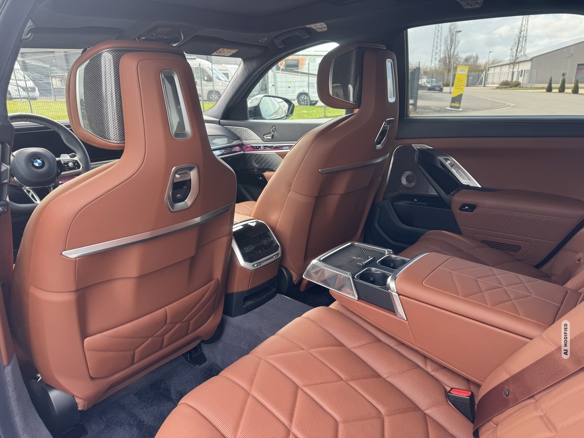 BMW 740 d xDrive+M-Sport+ACC+Pano+B&W+Standh