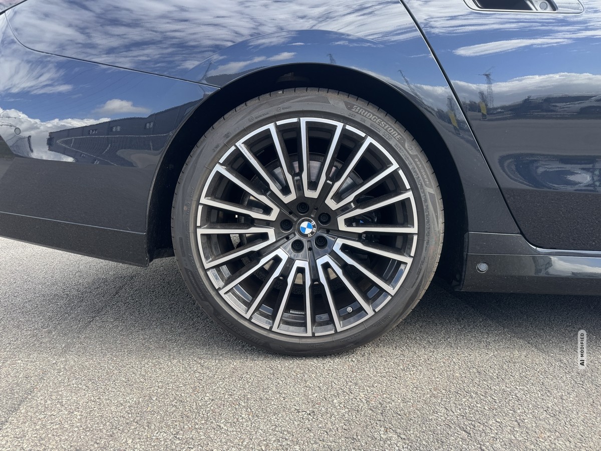 BMW 740 d xDrive+M-Sport+ACC+Pano+B&W+Standh