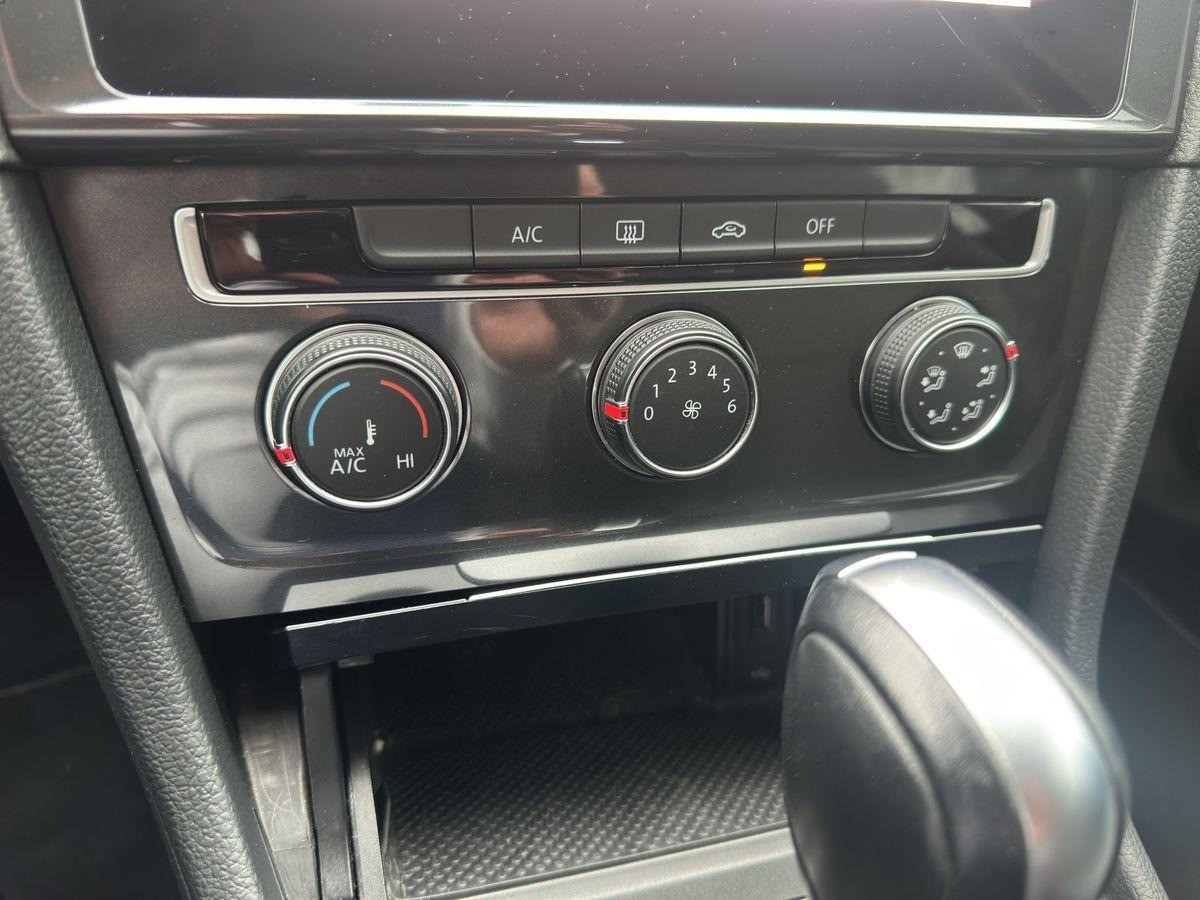 Volkswagen Golf VII LED-TFL/Navi/Klima/ACC/PDC/BT/16-LM