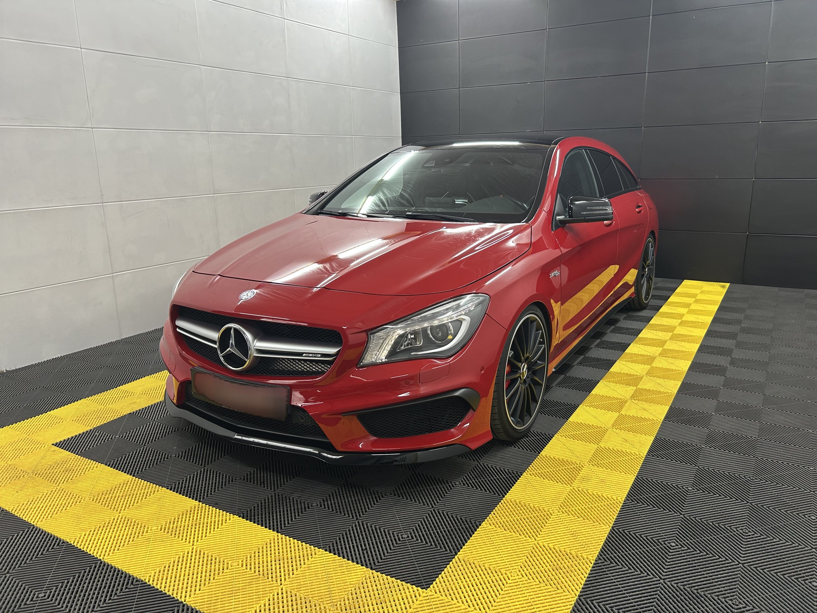 Mercedes-Benz CLA 45 AMG Shooting Brake 4Matic MwSt+H&K+Pano