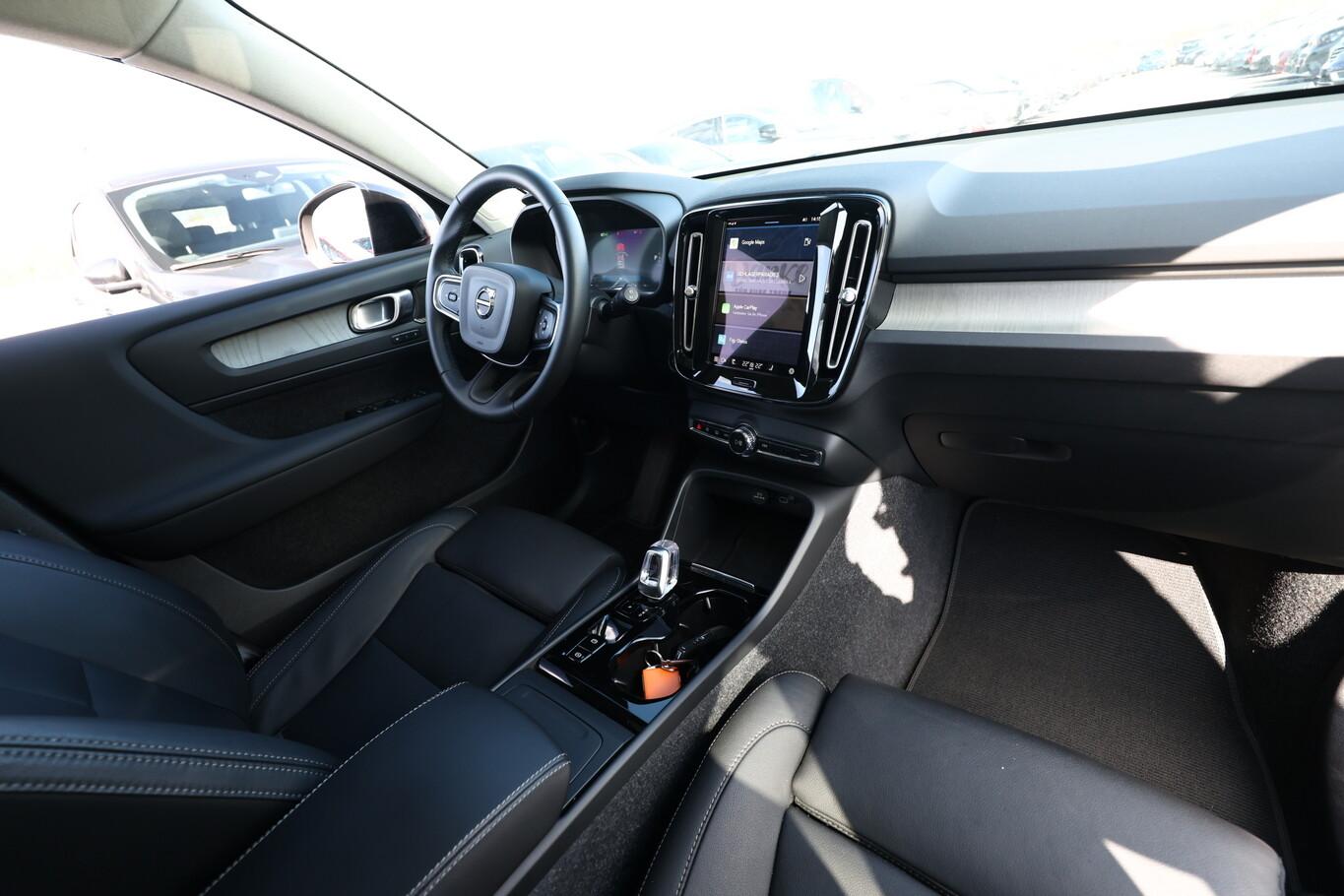 Volvo B4 197 Aut. Ultra Dark LED Leder ACC 20Z