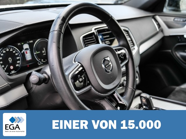 Volvo XC90 R Design Edition Recharge Plug-In Hybrid AWD 7-Sitzer AHK El. Panodach Navi