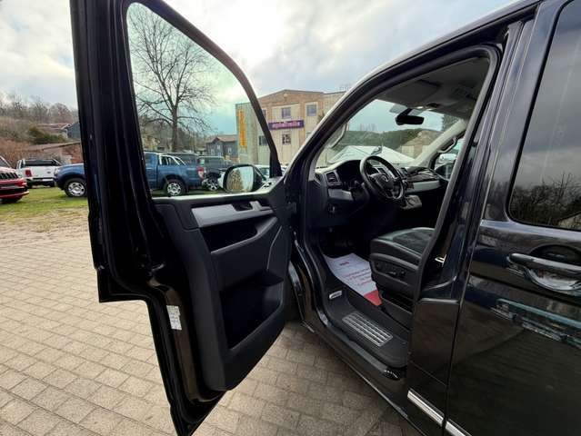 Volkswagen T6 Multivan 2.0 TDI DSG NAVI 7 SITZE