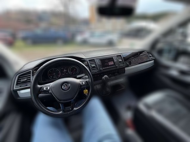Volkswagen T6 Multivan 2.0 TDI DSG NAVI 7 SITZE