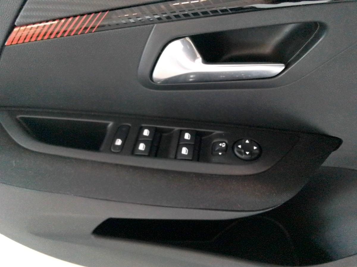 Peugeot 208 Elektromotor 136 Active Pack