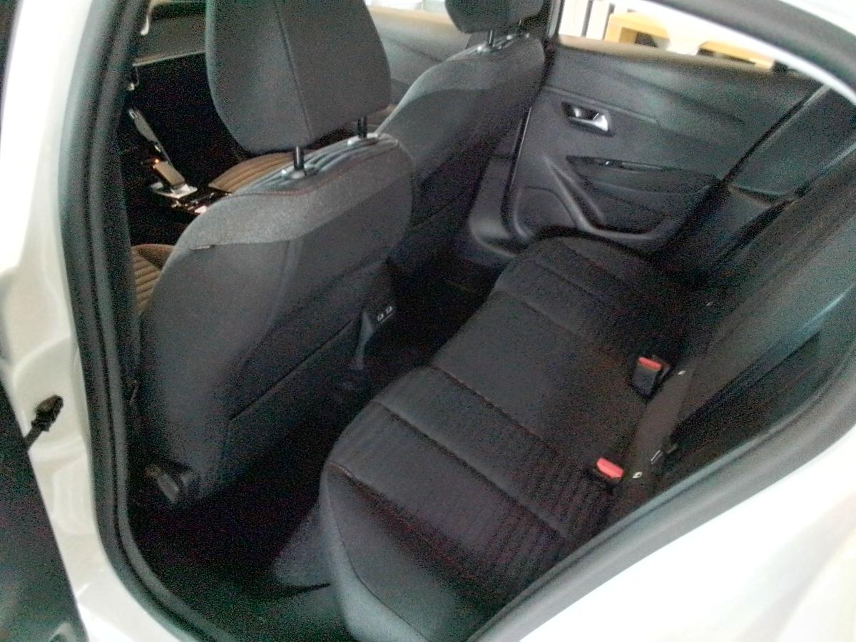 Peugeot 208 Elektromotor 136 Active Pack