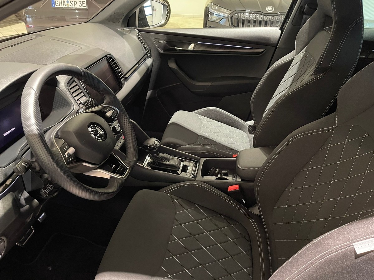 Skoda Karoq DSG Sportline Matrix 360° 5J-Garantie