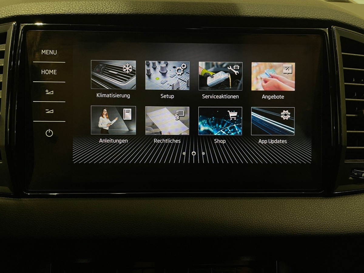 Skoda Karoq DSG Sportline Matrix 360° 5J-Garantie