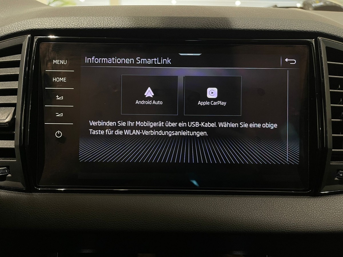 Skoda Karoq DSG Sportline Matrix 360° 5J-Garantie