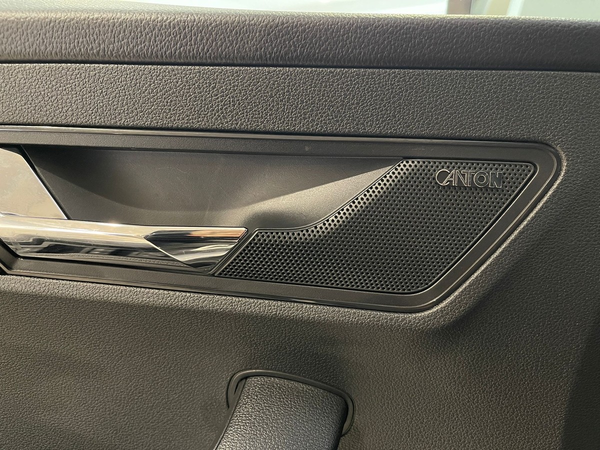 Skoda Karoq DSG Sportline Matrix 360° 5J-Garantie