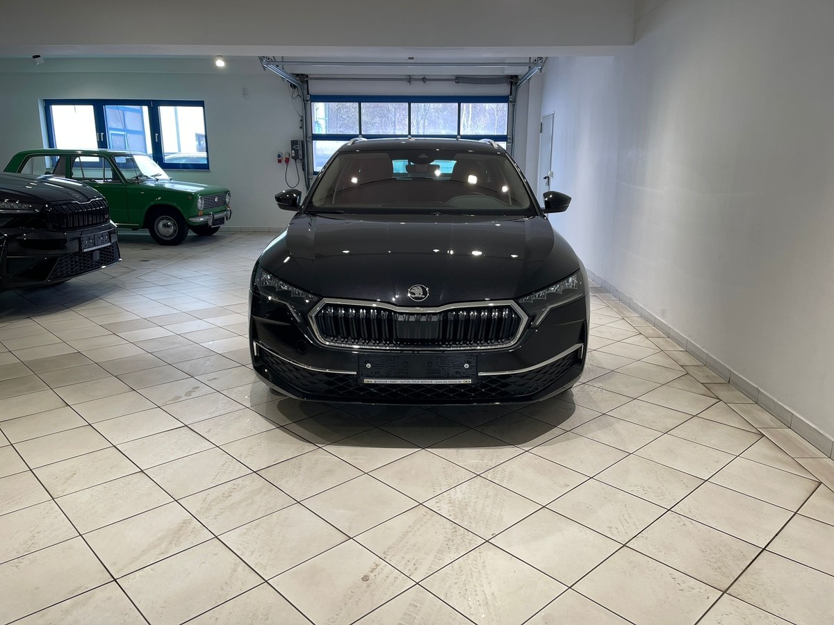 Skoda Octavia 1.5 TSI DSG 5J Garantie Navi 