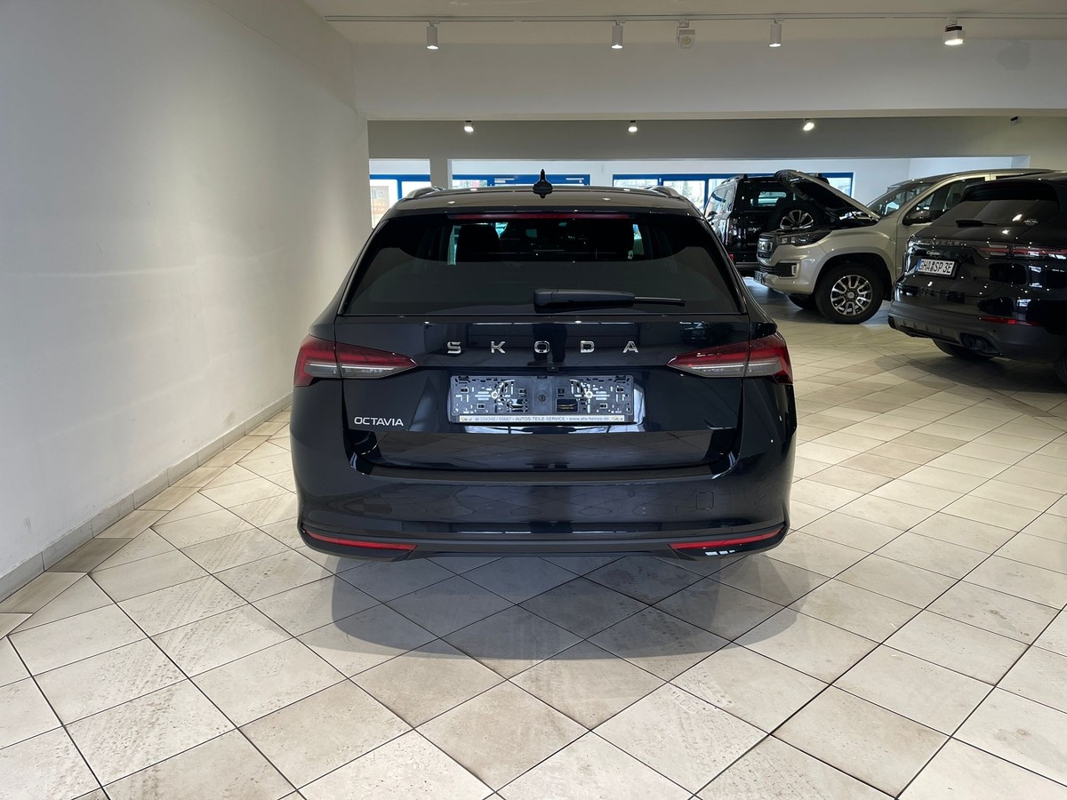 Skoda Octavia 1.5 TSI DSG 5J Garantie Navi 