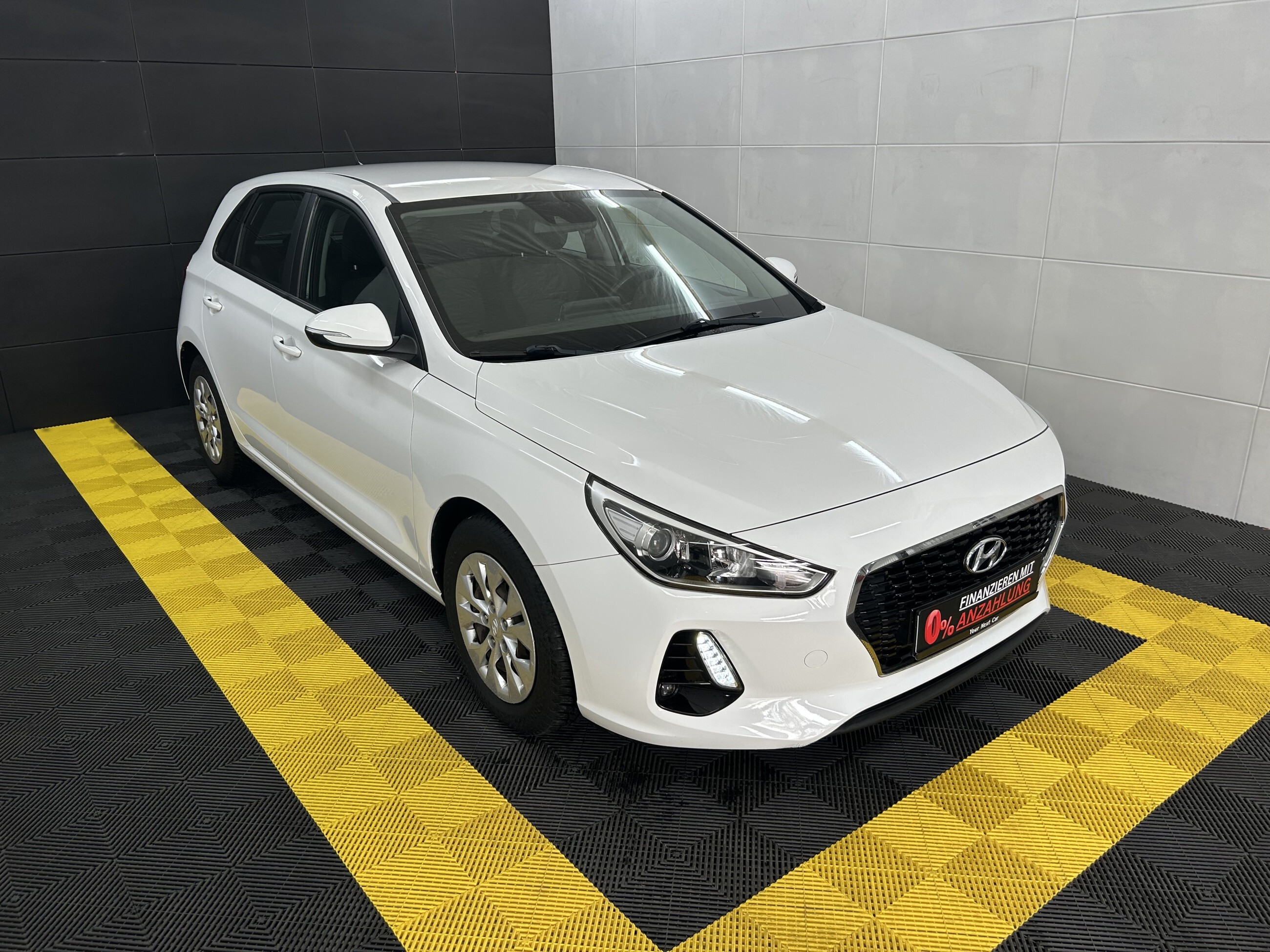 Hyundai i30 Select+Xenon+LED+Temp+SHA+Allwetter+PDC+USB