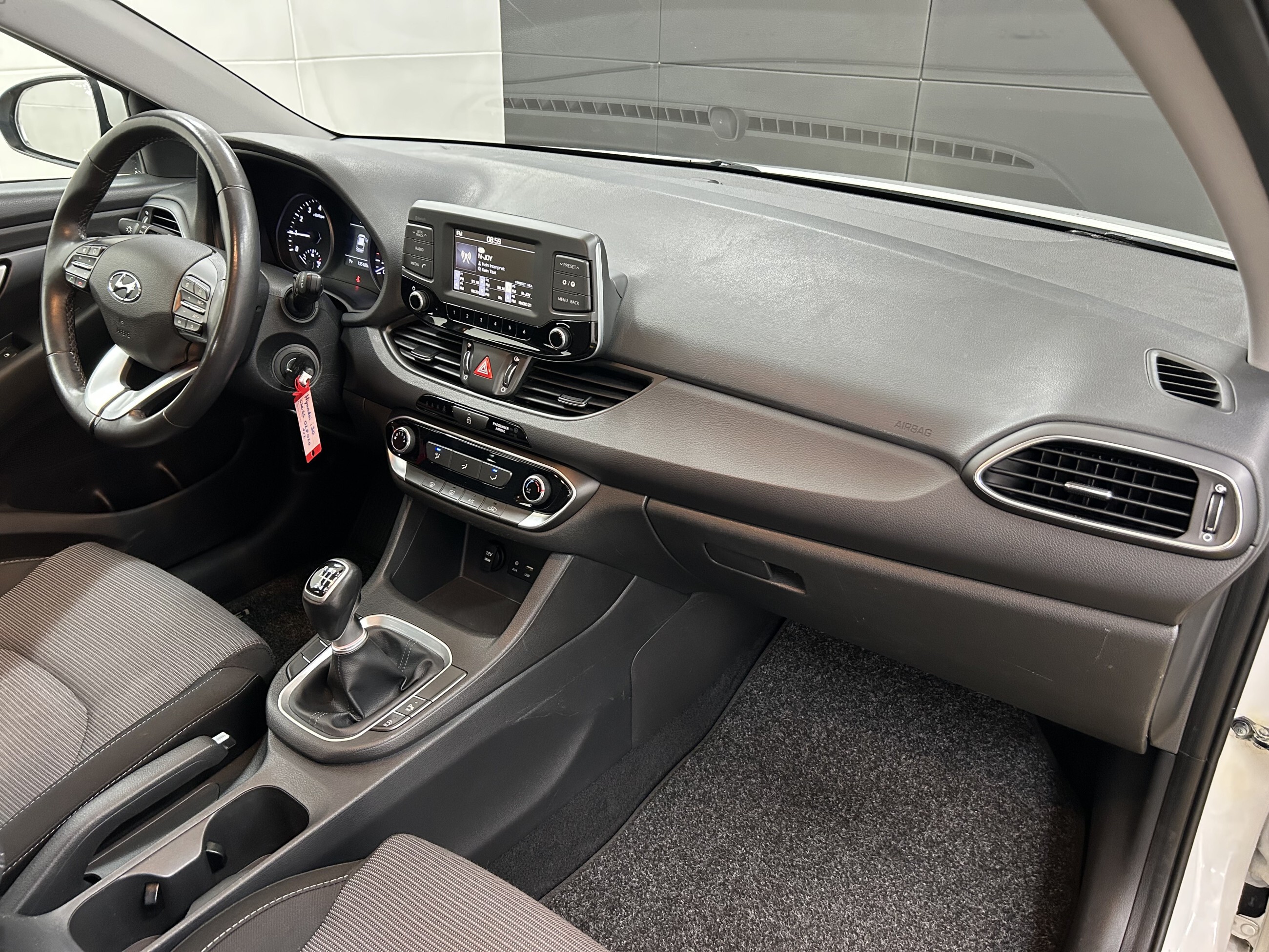 Hyundai i30 Select+Xenon+LED+Temp+SHA+Allwetter+PDC+USB