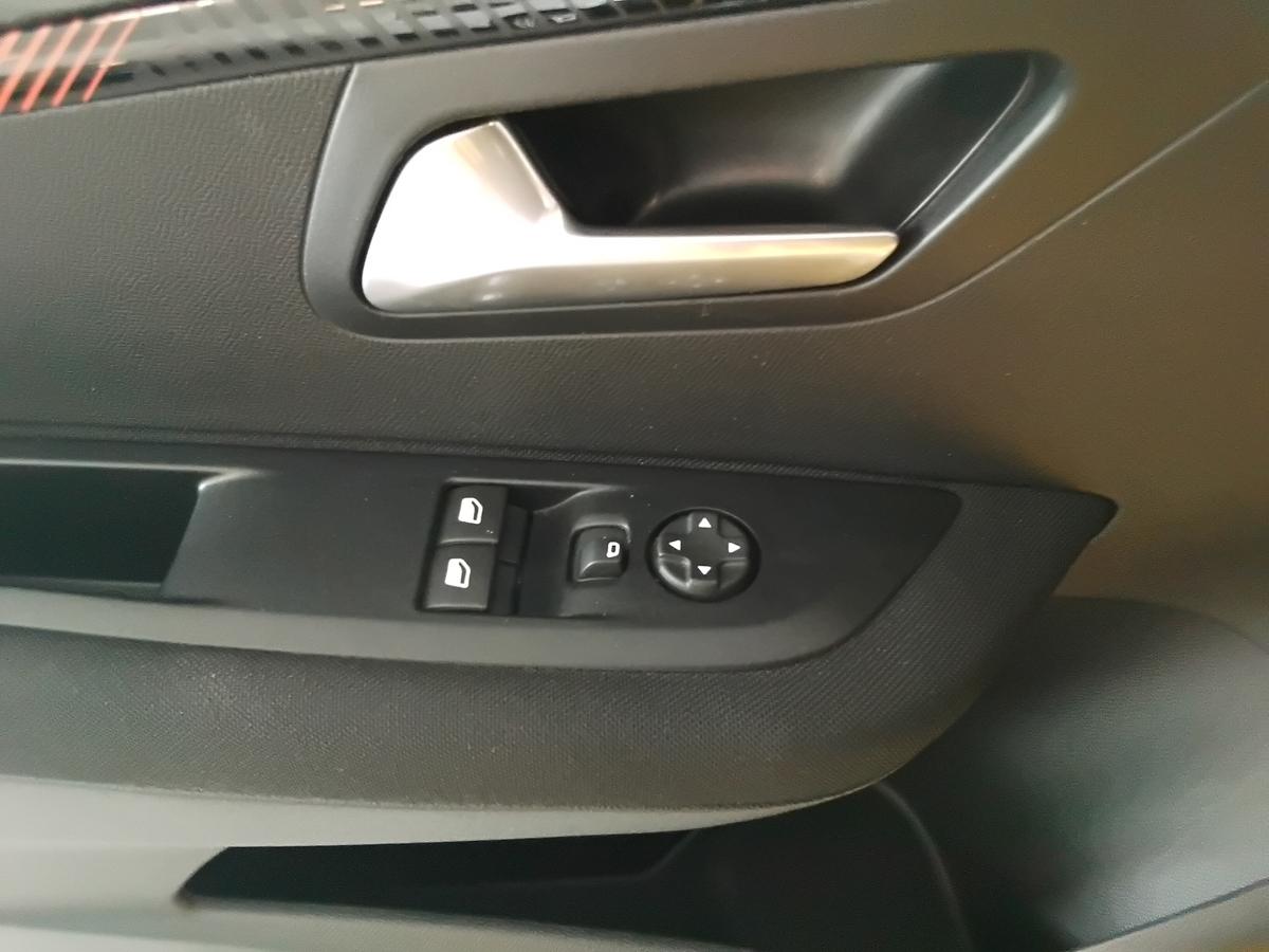 Peugeot 208 PureTech 75 Active-Pack