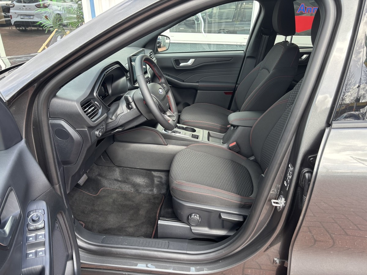 Ford Kuga ST-Line Autm/LED/Navi/Kamera/5 Jahre Gar.