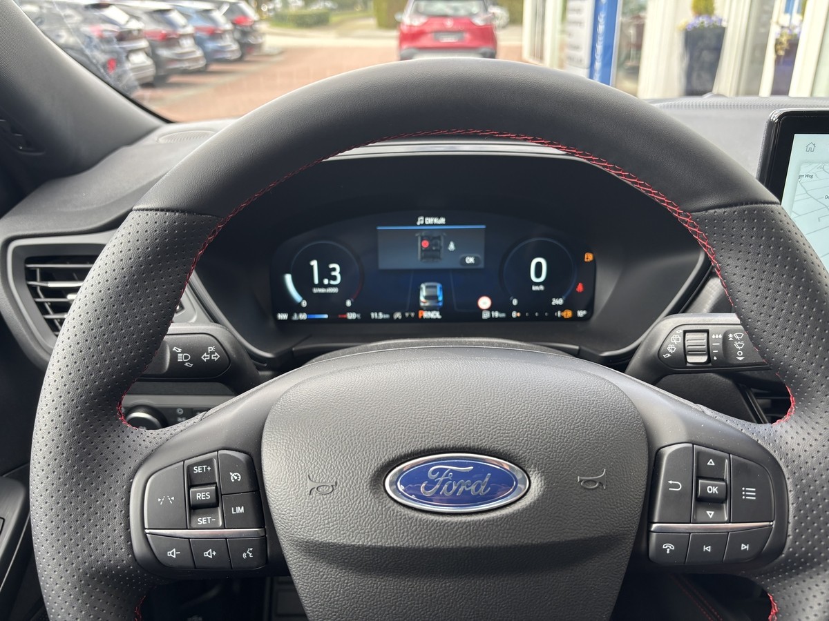 Ford Kuga ST-Line Autm/LED/Navi/Kamera/5 Jahre Gar.