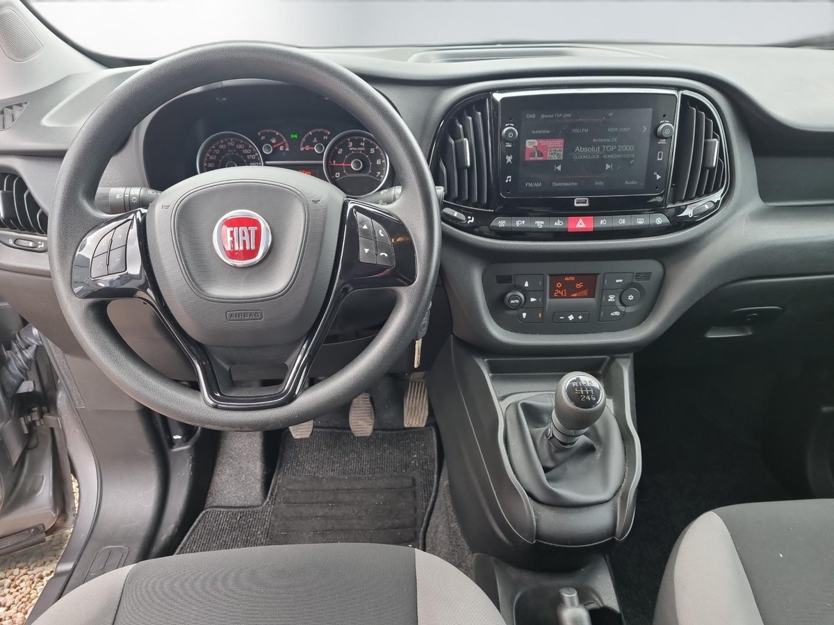 Fiat Doblo Maxi Cargo 1.6 Multijet SX  KAMERA*AHK*SHZ*NAVI*TEMPO